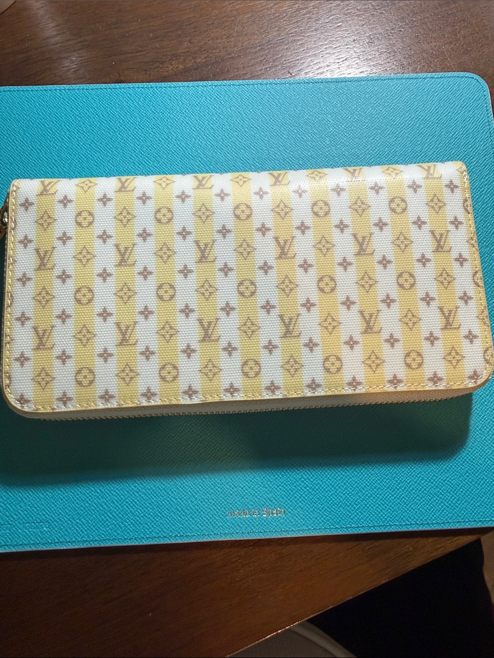 Zippy Wallet - Picture 3 of 6